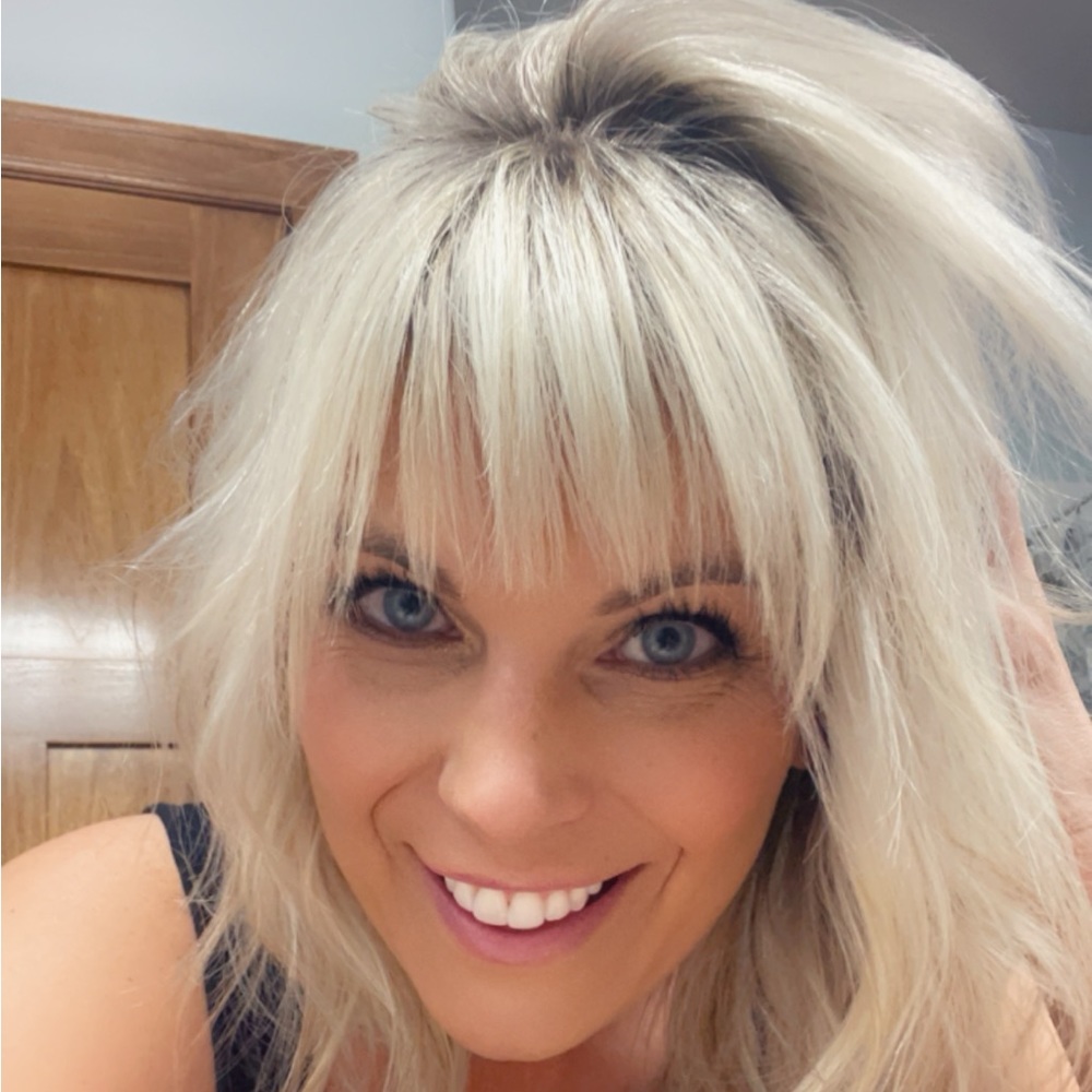 Meet your Posher, Brenna